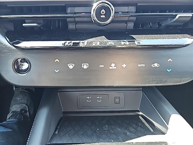 2025 Nissan Murano SV