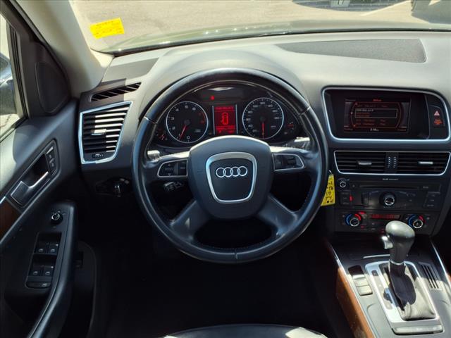 2011 Audi Q5 2.0T quattro Premium Plus