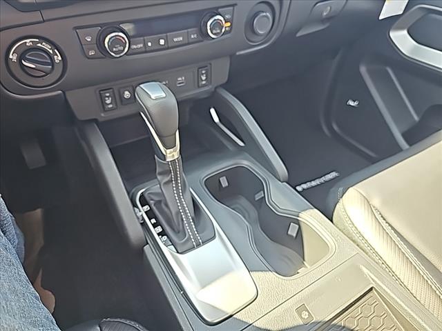 2025 Nissan Frontier SL