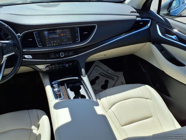2022 Buick Enclave Essence