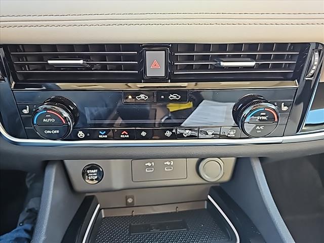 2025 Nissan Rogue SL