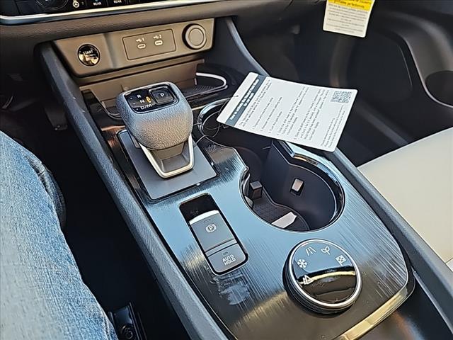 2025 Nissan Rogue SL