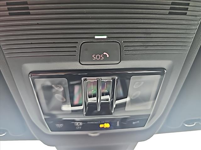 2025 Volkswagen Atlas Cross Sport SEL Premium R-Line 4Motion