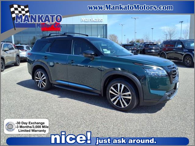 2023 Nissan Pathfinder Platinum
