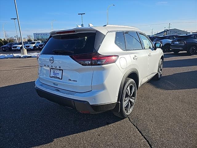 2025 Nissan Rogue SL