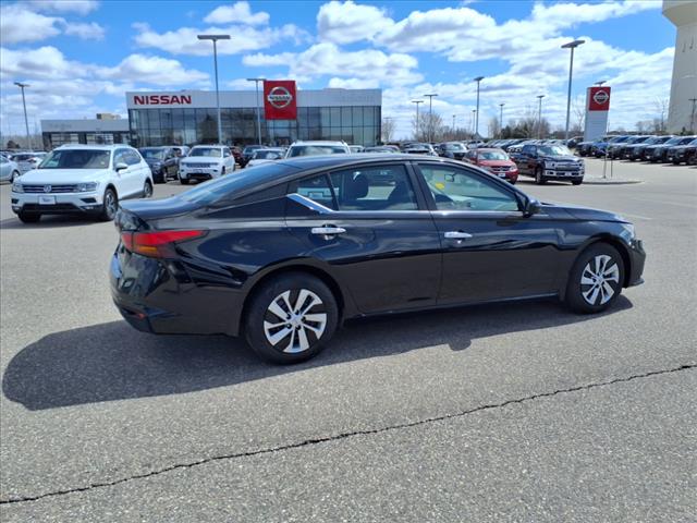 2022 Nissan Altima 2.5 S