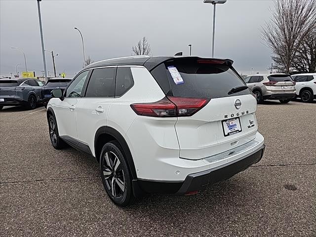 2025 Nissan Rogue SL