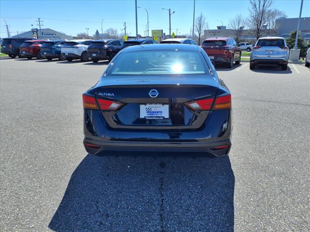 2022 Nissan Altima 2.5 S