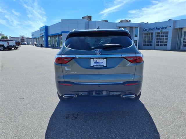 2022 Buick Enclave Essence