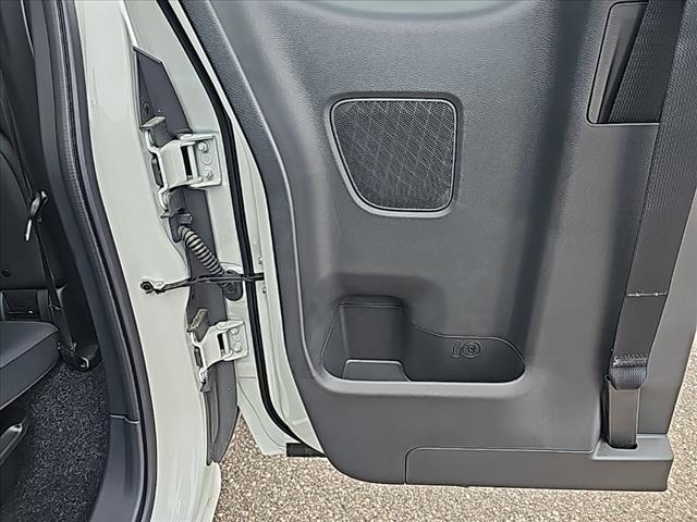 2025 Nissan Frontier S