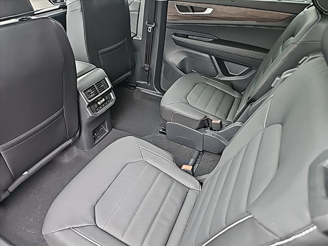 2025 Volkswagen Atlas SEL 4Motion