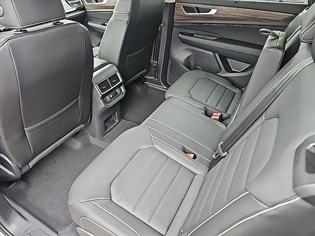 2025 Volkswagen Atlas SEL 4Motion