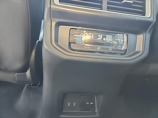 2025 Volkswagen Atlas Peak Edition 4Motion