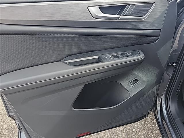 2025 Volkswagen Atlas Cross Sport SE 4Motion