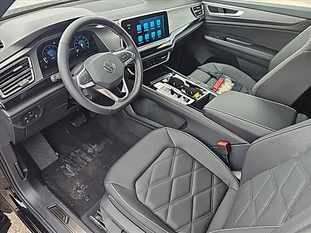 2025 Volkswagen Atlas Cross Sport SE 4Motion