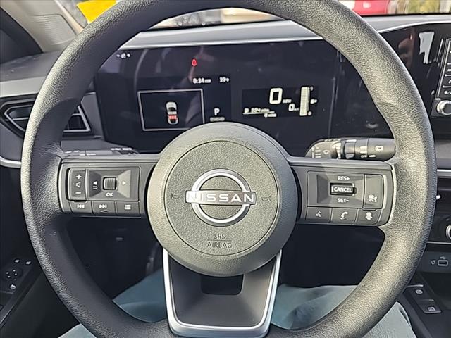 2025 Nissan Kicks S