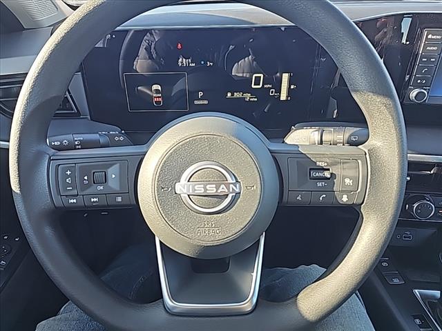 2025 Nissan Kicks S