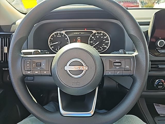 2025 Nissan Pathfinder S