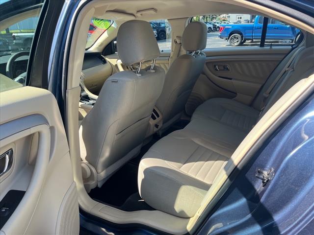 2018 Ford Taurus SE