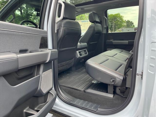 2025 Ford F-350 Super Duty LARIAT