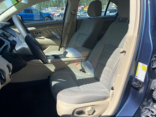 2018 Ford Taurus SE
