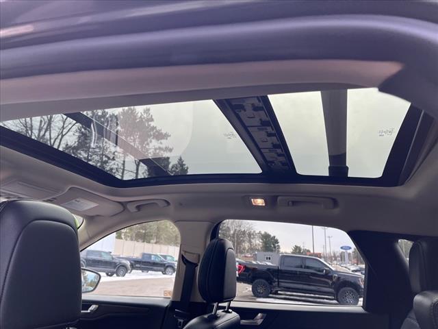 2020 Ford Escape Hybrid Titanium Hybrid