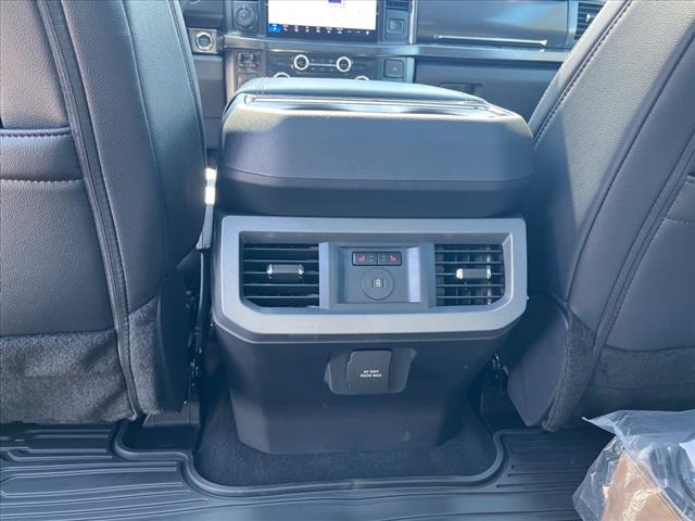2025 Ford F-250 Super Duty LARIAT