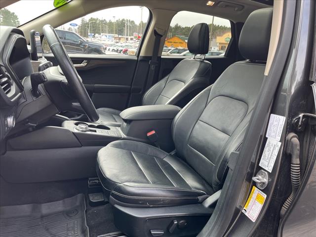 2020 Ford Escape Hybrid Titanium Hybrid