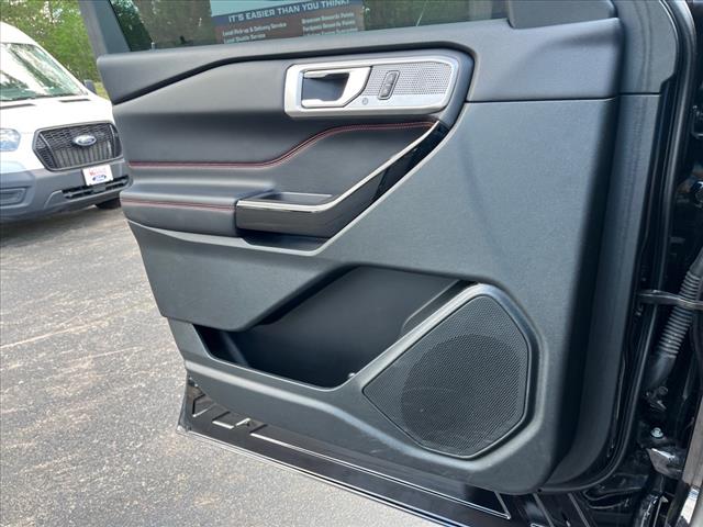 2024 Ford Explorer ST-Line