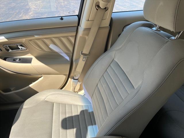 2018 Ford Taurus SE