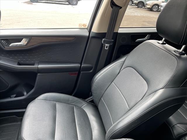 2020 Ford Escape Hybrid Titanium Hybrid