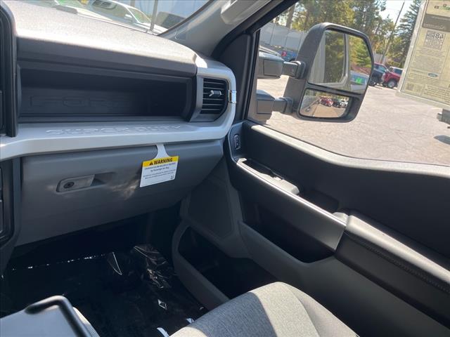 2025 Ford F-350 Super Duty XL