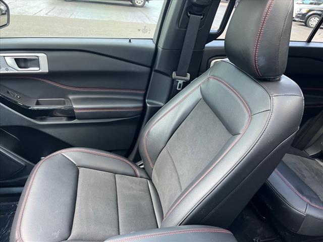 2024 Ford Explorer ST-Line