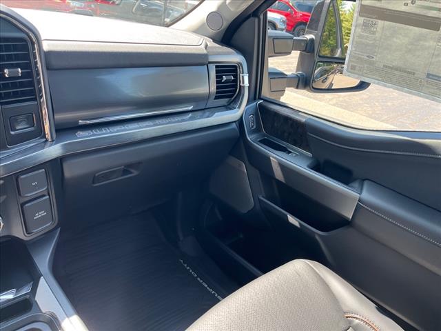 2025 Ford F-250 Super Duty LARIAT