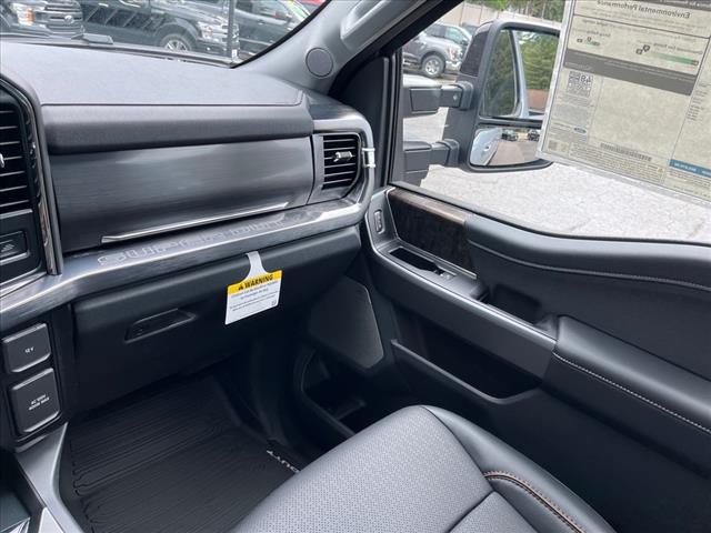 2025 Ford F-350 Super Duty LARIAT