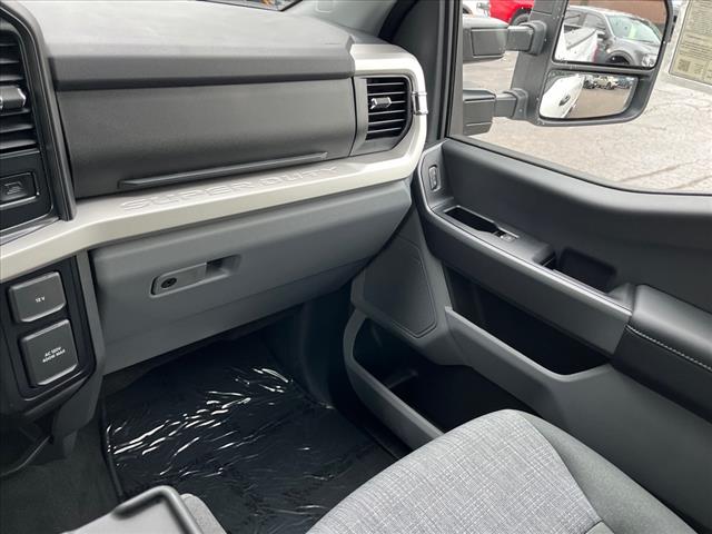 2025 Ford F-350 Super Duty XLT
