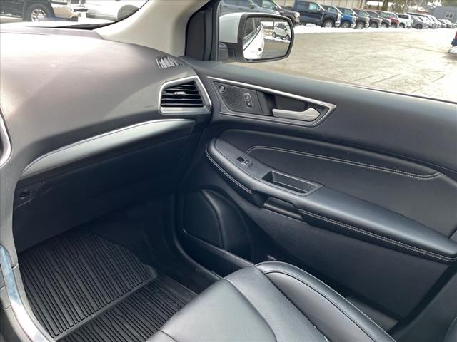 2022 Ford Edge 