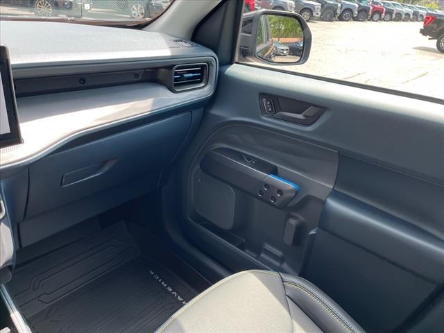 2025 Ford Maverick Lobo Standard