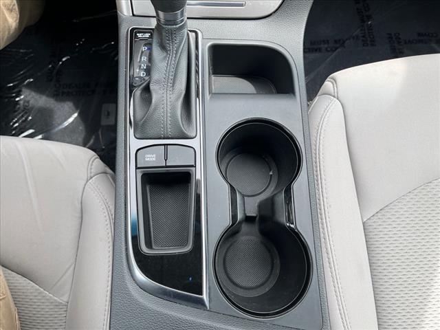 2016 Hyundai SONATA 2.4L SE