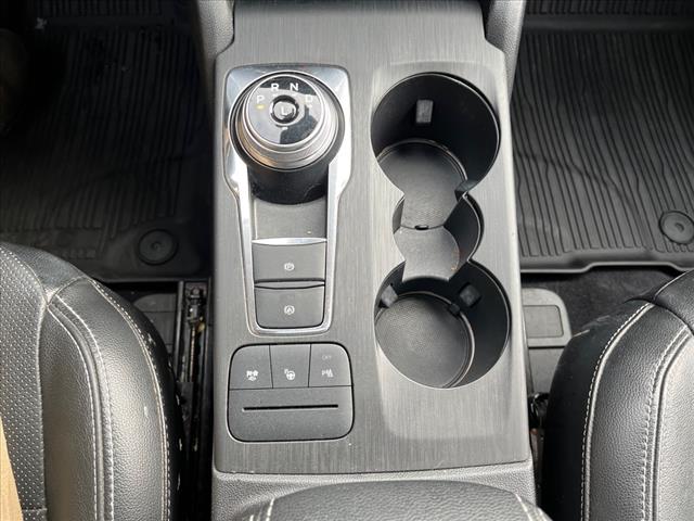 2020 Ford Escape Hybrid Titanium Hybrid