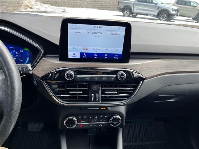 2020 Ford Escape Hybrid Titanium Hybrid