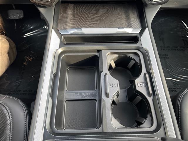 2025 Ford F-350 Super Duty Platinum
