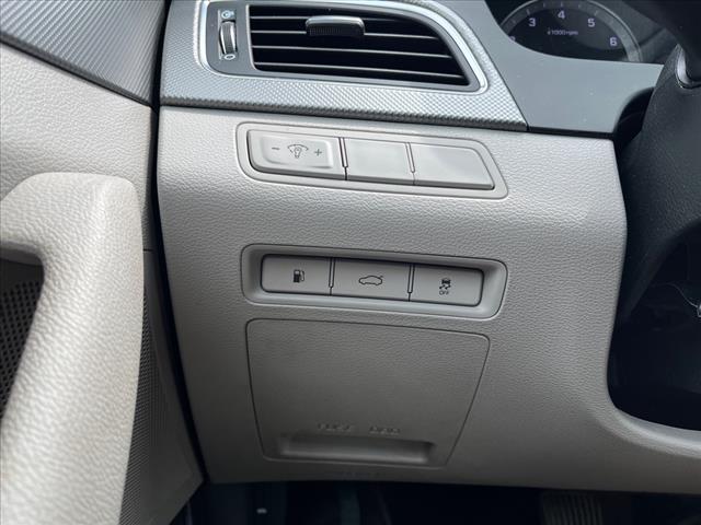 2016 Hyundai SONATA 2.4L SE