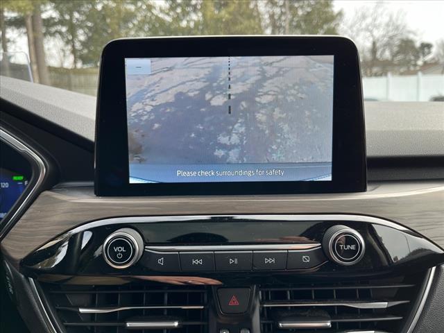 2020 Ford Escape Hybrid Titanium Hybrid
