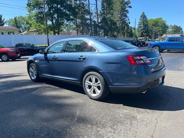 2018 Ford Taurus SE