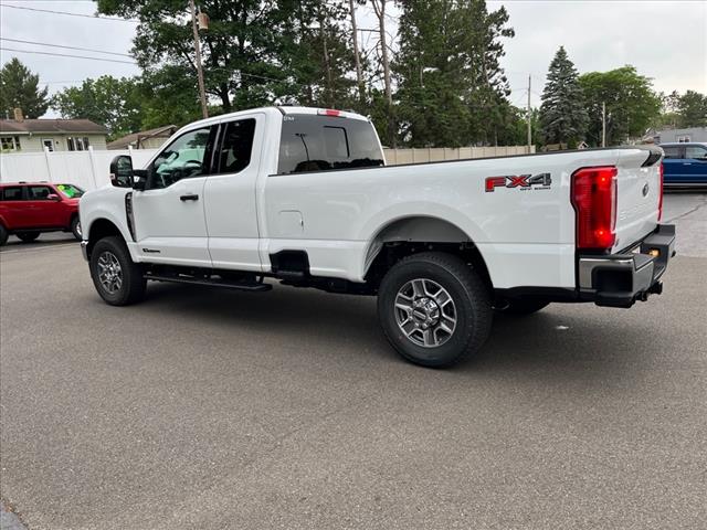 2025 Ford F-350 Super Duty XLT
