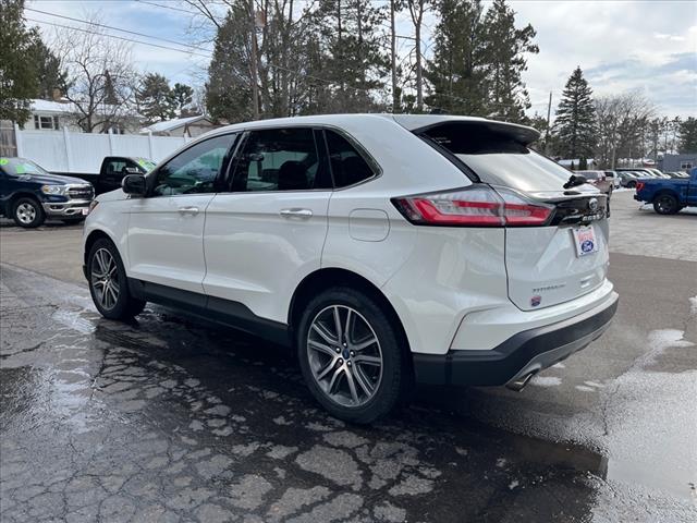 2022 Ford Edge 