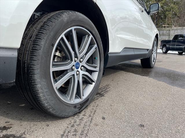 2022 Ford Edge 