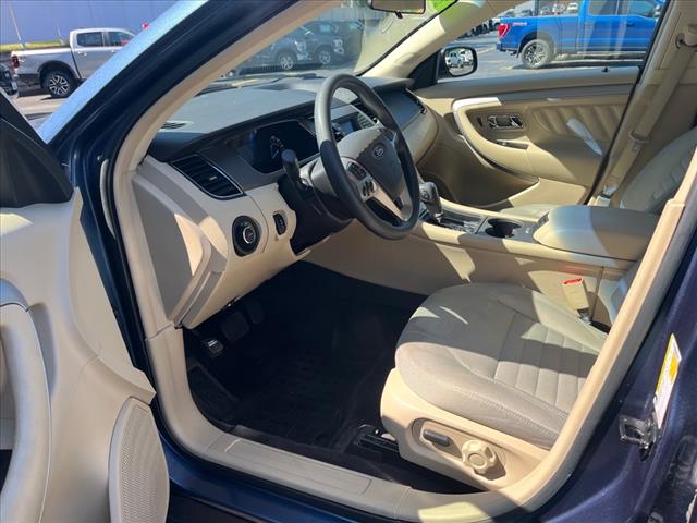 2018 Ford Taurus SE