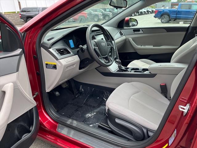 2016 Hyundai SONATA 2.4L SE